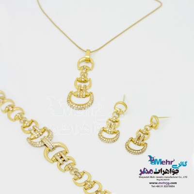 سرویس طلا - گردنبند و گوشواره و دستبند - طرح نعل اسب