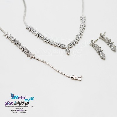 سرویس جواهر - گردنبند و گوشواره و دستبند - طرح برگ