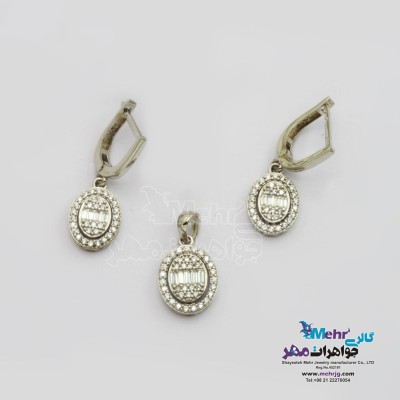 نیم ست طلا - آویز و گوشواره - طرح هندسی