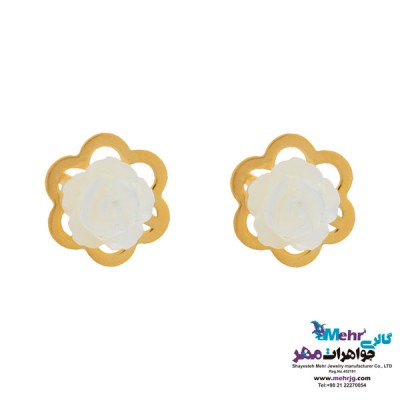 نمای دوم گوشواره طلا - طرح صدف