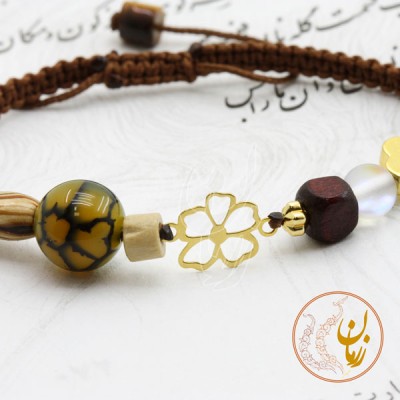 نمای دوم دستبند طلا و سنگ - طرح گل