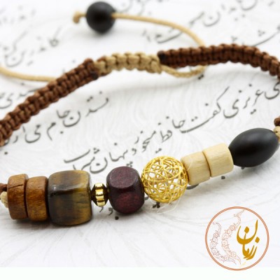 نمای دوم دستبند طلا و سنگ - طرح گوی توری