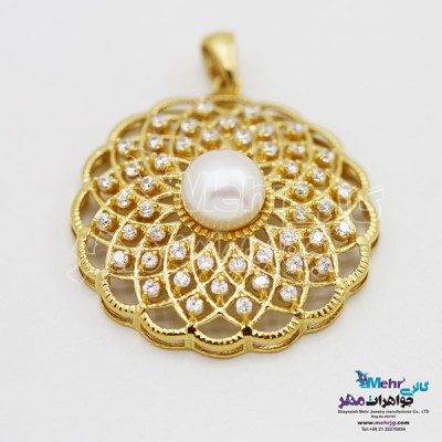 نمای دوم آویز طلا - طرح خورشید