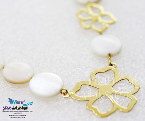 نمای دوم گردنبند طلا - طرح گل