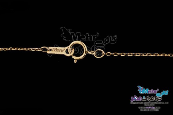 نمای دوم گردنبند طلا - طرح قلب