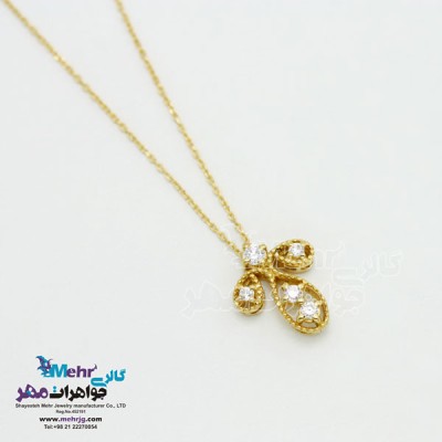 نمای دوم گردنبند طلا - طرح قطره