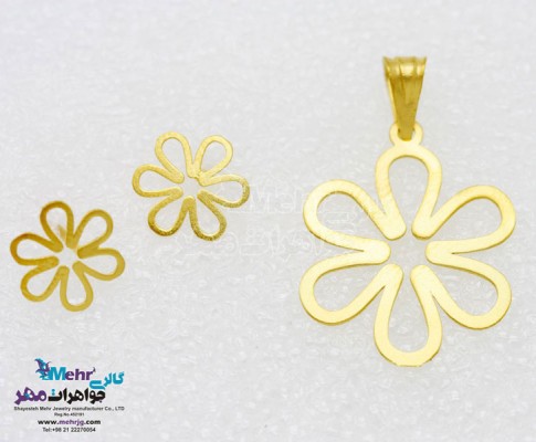 نمای دوم نیم ست طلا - آویز و گوشواره - طرح گل یاسمن