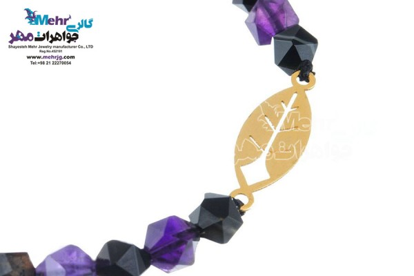 نمای دوم دستبند طلا و سنگ - طرح برگ