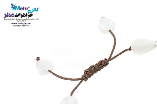 نمای دوم دستبند طلا و سنگ - طرح پروانه