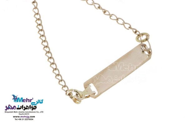 نمای دوم دستبند طلا - طرح کارتیه
