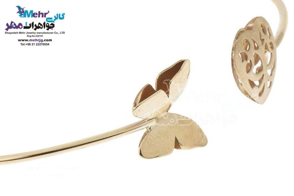 نمای دوم دستبند النگویی طلا - طرح قلب و پروانه
