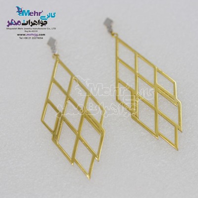 نمای دوم گوشواره طلا - طرح هندسی