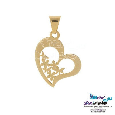 نمای دوم نیم ست طلا - آویز و گوشواره - طرح قلب