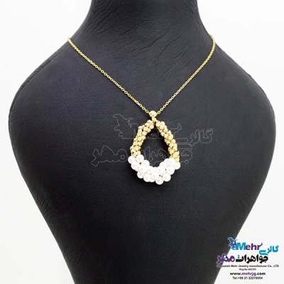 نمای دوم گردنبند طلا - طرح قطره