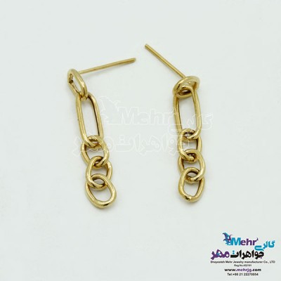 نمای دوم گوشواره طلا - طرح حلقه‌های تودرتو