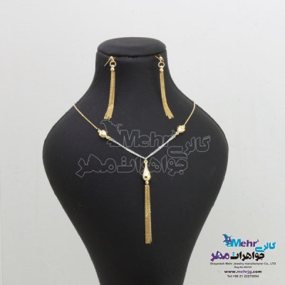 نمای دوم نیم ست طلا - گردنبند و گوشواره - طرح اشک و قلب