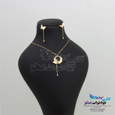 نمای دوم نیم ست طلا - گردنبند و گوشواره - طرح پروانه