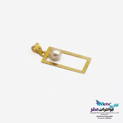 نمای دوم آویز طلا - طرح هندسی