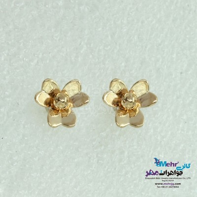 نمای دوم گوشواره طلا - طرح شبدر