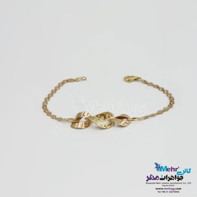 نمای دوم دستبند طلا - طرح کارتیه