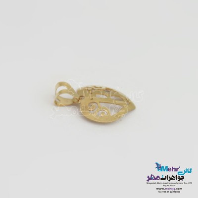 نمای دوم آویز طلا - طرح حروف الفبای لاتین