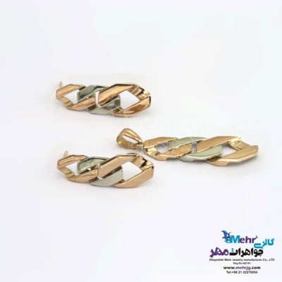 نمای دوم نیم ست طلا - آویز و گوشواره - طرح کارتیه
