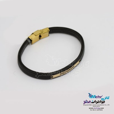 نمای دوم دستبند طلا و چرم - طرح هندسی