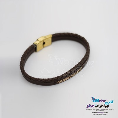 نمای دوم دستبند طلا و چرم - طرح هندسی