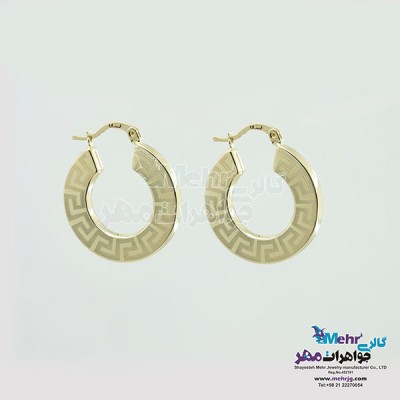 نمای دوم گوشواره حلقه ای طلا - طرح ورساچه