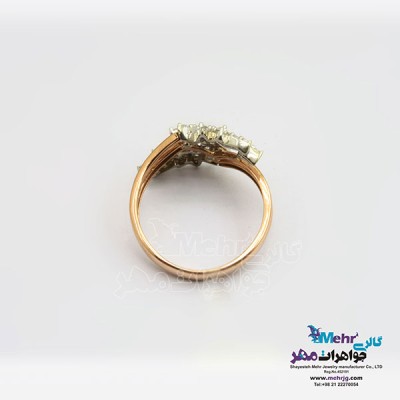 نمای دوم انگشتر طلا - طرح خوشه ای
