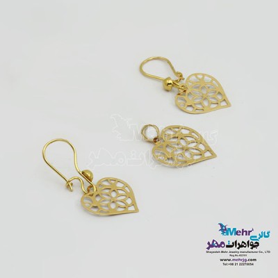 نمای دوم نیم ست طلا – آویز و گوشواره - طرح قلب