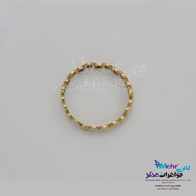 نمای دوم انگشتر طلا- طرح دایره ای