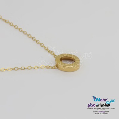 نمای دوم گردنبند طلا – طرح حروف لاتین