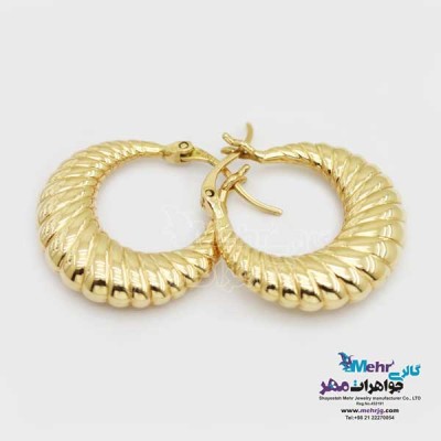 نمای دوم گوشواره گیره ای طلا - طرح صدفی