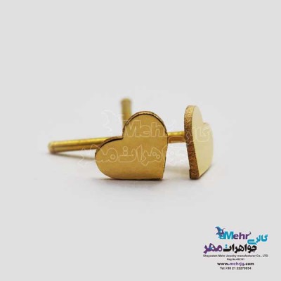 نمای دوم گوشواره میخی طلا - طرح قلب
