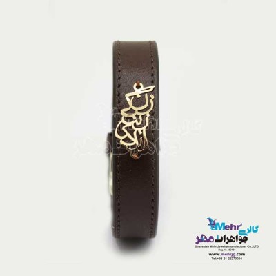 نمای دوم دستبند طلا و چرم - طرح زن زندگی آزادی