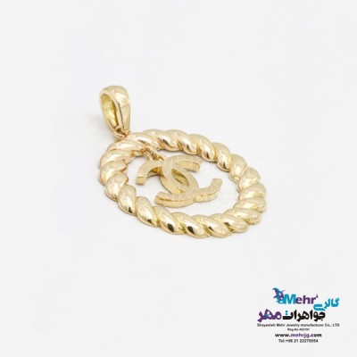 نمای دوم آویز طلا - طرح شنل