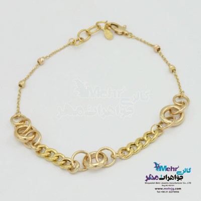 نمای دوم دستبند طلا - طرح کارتیه
