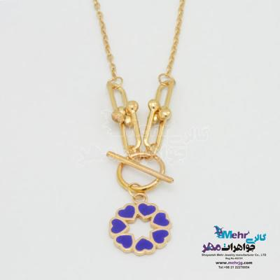 نمای دوم گردنبند طلا - طرح قلب