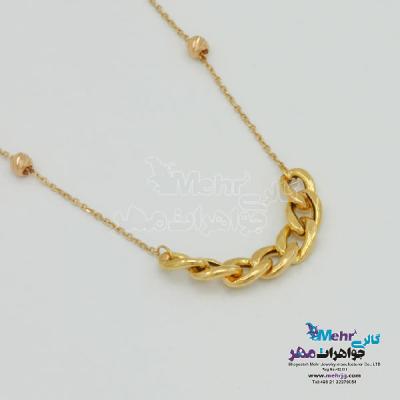 نمای دوم گردنبند طلا - طرح کارتیه