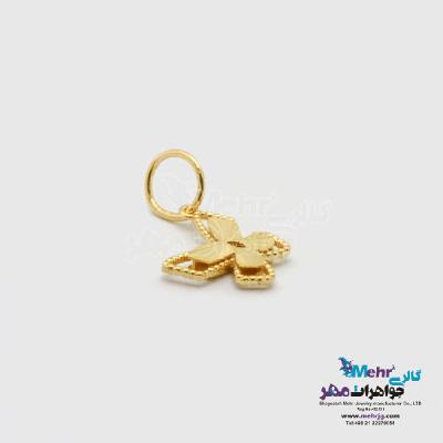 نمای دوم آویز طلا - طرح پروانه