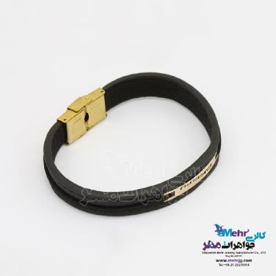 نمای دوم دستبند طلا و چرم - طرح هندسی