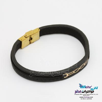 نمای دوم دستبند طلا و چرم - طرح هندسی