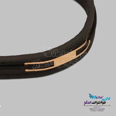 نمای دوم دستبند طلا و چرم - طرح هندسی