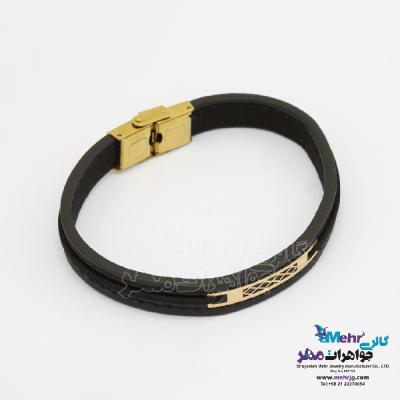 نمای دوم دستبند طلا و چرم - طرح هندسی