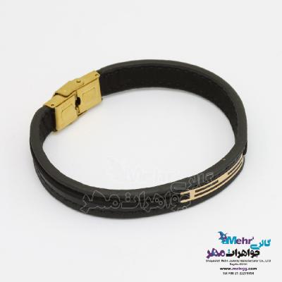نمای دوم دستبند طلا و چرم - طرح هندسی