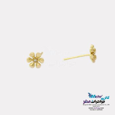 نمای دوم گوشواره طلا - طرح شکوفه سیب