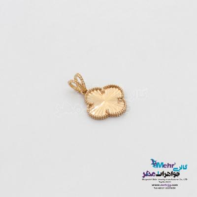 نمای دوم آویز طلا - طرح شبدر چهار پر