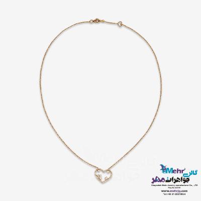 نمای دوم گردنبند طلا - طرح قلب