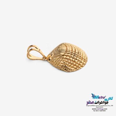 نمای دوم آویز طلا - طرح صدف